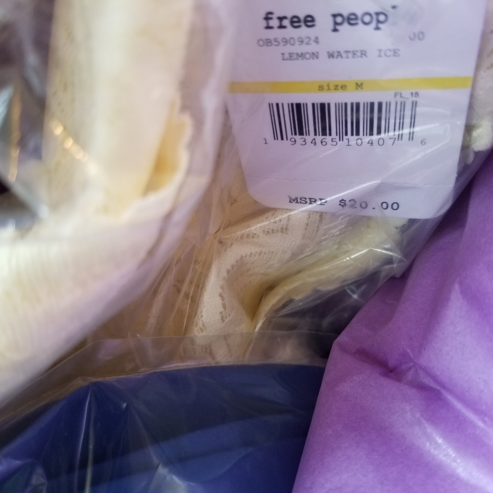 🆕️ 5 Piece Free People Mystery Box!!! - Picture 6 of 7
